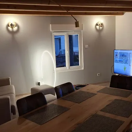 Nid Douillet Des Forges - Maison 2 Chambres, Jardin & Parking Gratuit * 普隆别尔莱班