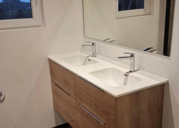 Nid Douillet Des Forges - Maison 2 Chambres, Jardin & Parking Gratuit *