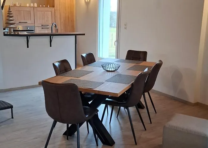 Nid Douillet Des Forges - Maison 2 Chambres, Jardin & Parking Gratuit *